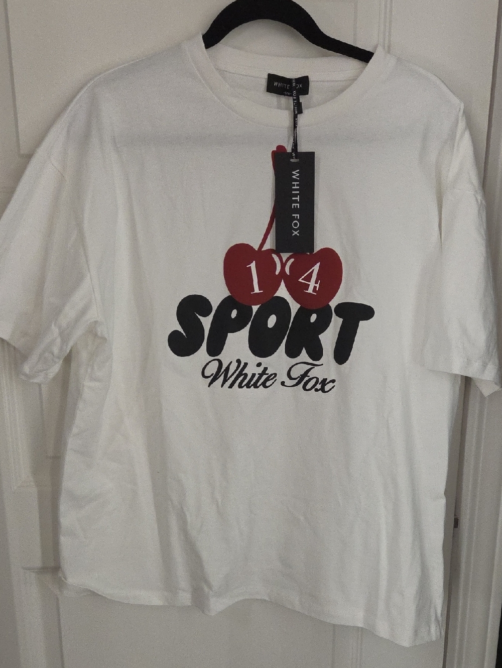 NWT White Fox Graphic Tee in White with Red Accent